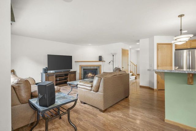 1565 Okeeffe Avenue, Sun Prairie, WI 53590