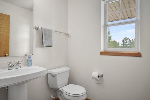1565 Okeeffe Avenue, Sun Prairie, WI 53590