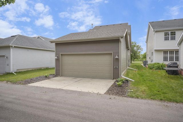 1565 Okeeffe Avenue, Sun Prairie, WI 53590