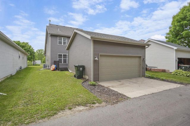 1565 Okeeffe Avenue, Sun Prairie, WI 53590