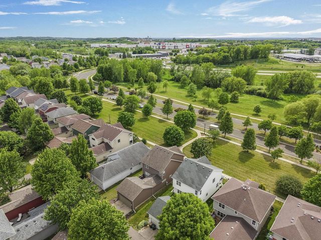 1565 Okeeffe Avenue, Sun Prairie, WI 53590