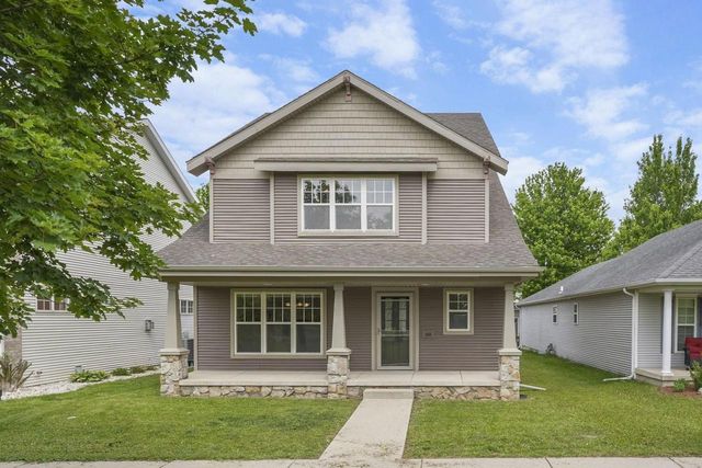 1565 Okeeffe Avenue, Sun Prairie, WI 53590