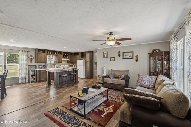 437 Happy Hollow Rd, Madisonville, TN 37354