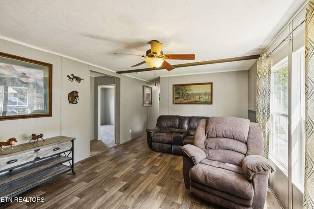 437 Happy Hollow Rd, Madisonville, TN 37354