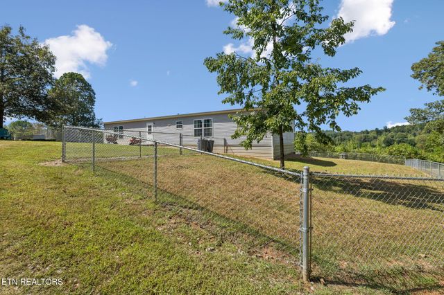 437 Happy Hollow Rd, Madisonville, TN 37354