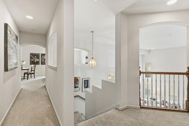 5540 Tierra Gardens Ln, Carmichael, CA 95608