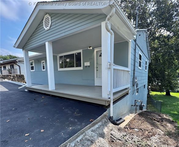 4036 40th Street, Nitro, WV 25413