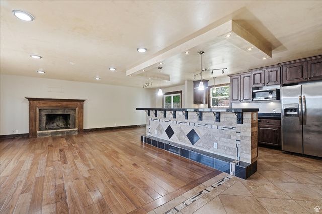 655 MOHAWK AVE, Pleasant Grove, UT 84062