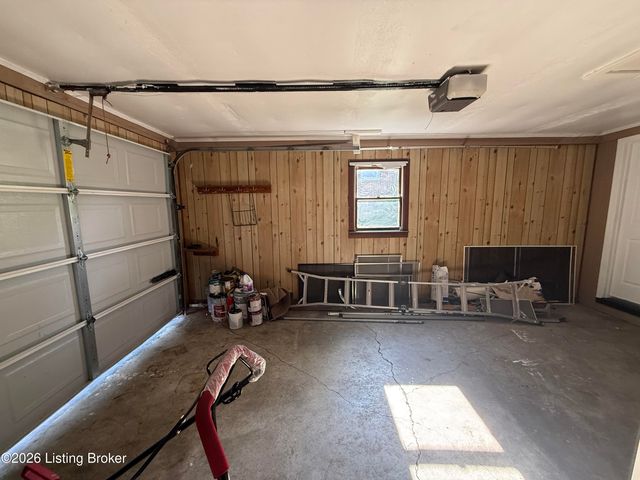1047 Red Bird Ct, Shelbyville, KY 40065