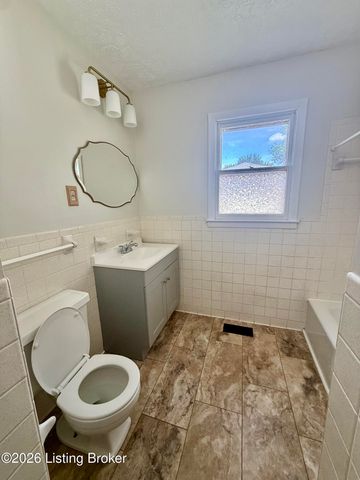 1047 Red Bird Ct, Shelbyville, KY 40065