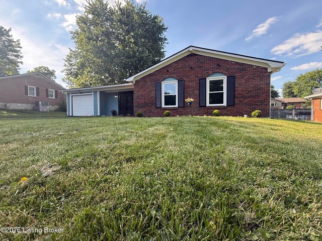 1047 Red Bird Ct, Shelbyville, KY 40065