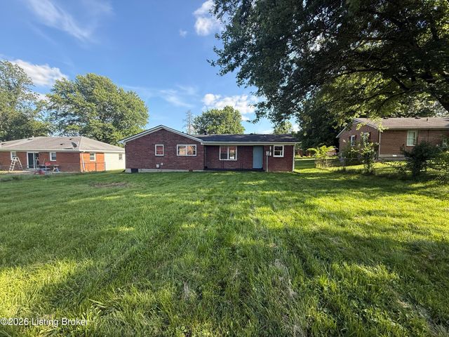 1047 Red Bird Ct, Shelbyville, KY 40065