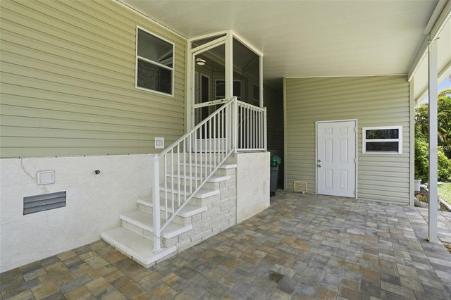 19 HOLLAND DRIVE, Punta Gorda, FL 33950