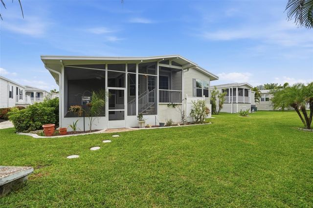 19 HOLLAND DRIVE, Punta Gorda, FL 33950