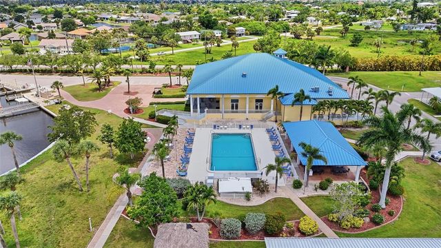 19 HOLLAND DRIVE, Punta Gorda, FL 33950