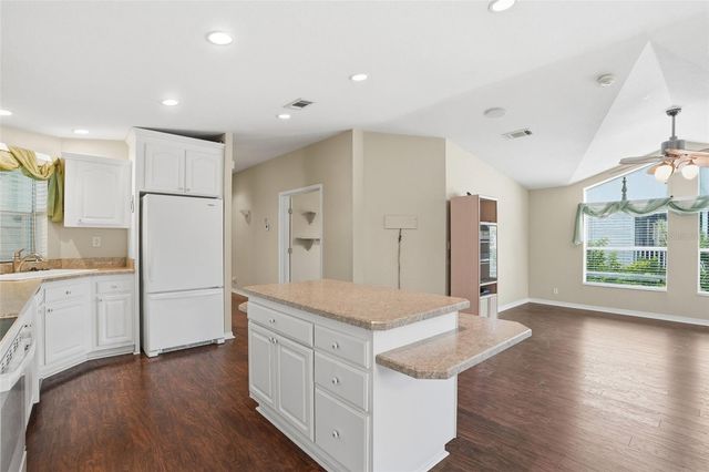19 HOLLAND DRIVE, Punta Gorda, FL 33950