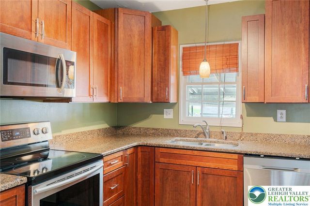 36 North Church Street, Robesonia Boro, PA 19551