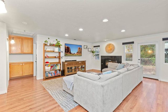 933 Silverbrook Drive, El Cajon, CA 92019