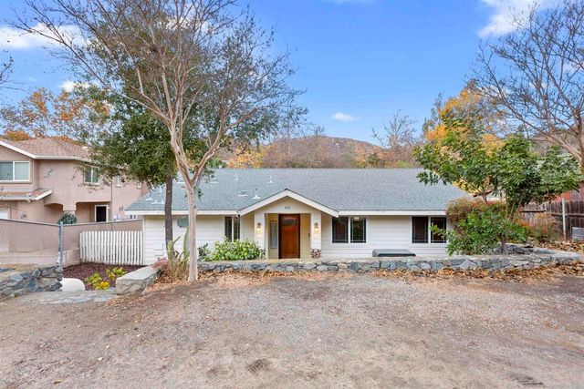 933 Silverbrook Drive, El Cajon, CA 92019