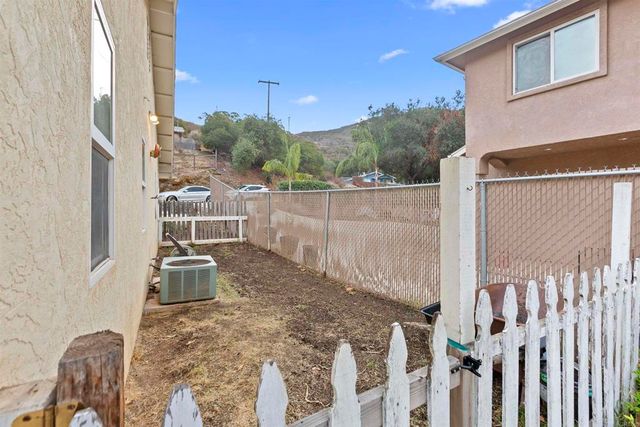 933 Silverbrook Drive, El Cajon, CA 92019