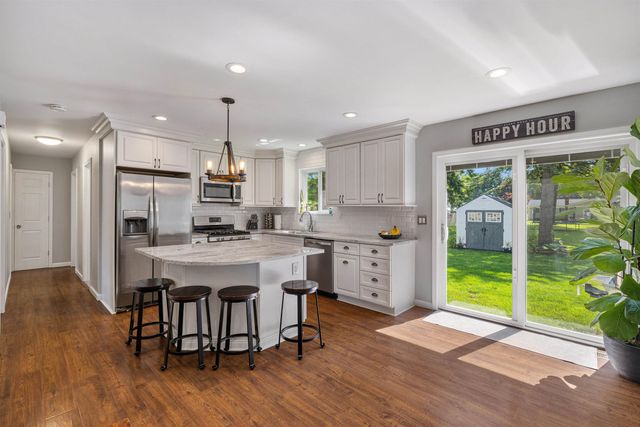 38350 Long Street, Harrison Twp, MI 48045