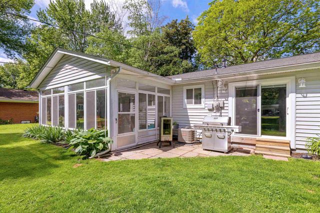 38350 Long Street, Harrison Twp, MI 48045