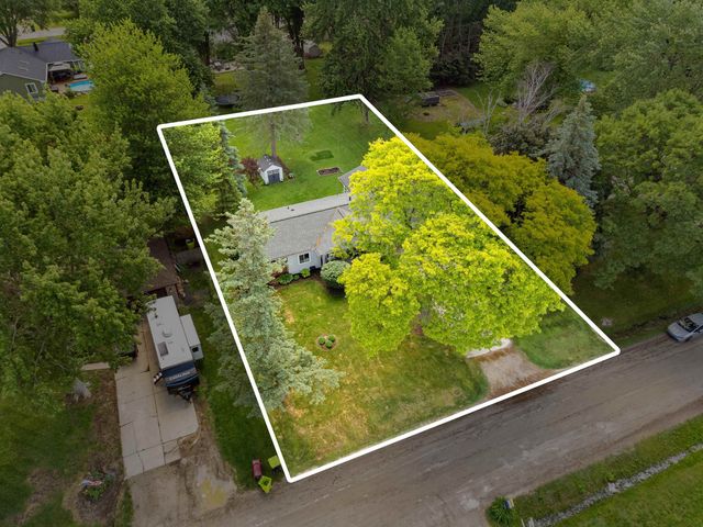 38350 Long Street, Harrison Twp, MI 48045