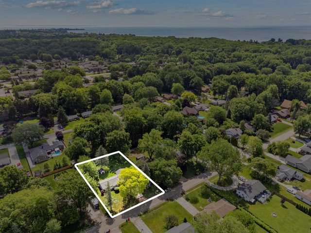 38350 Long Street, Harrison Twp, MI 48045
