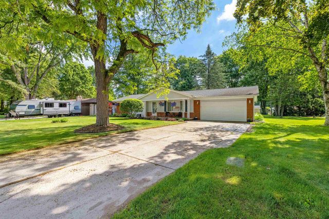 38350 Long Street, Harrison Twp, MI 48045