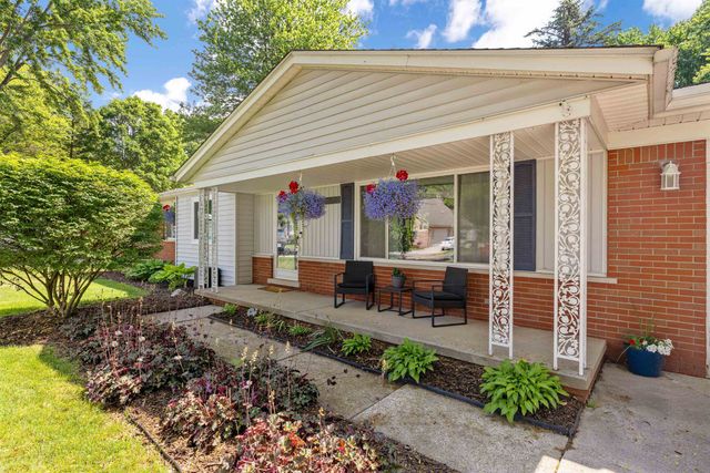 38350 Long Street, Harrison Twp, MI 48045