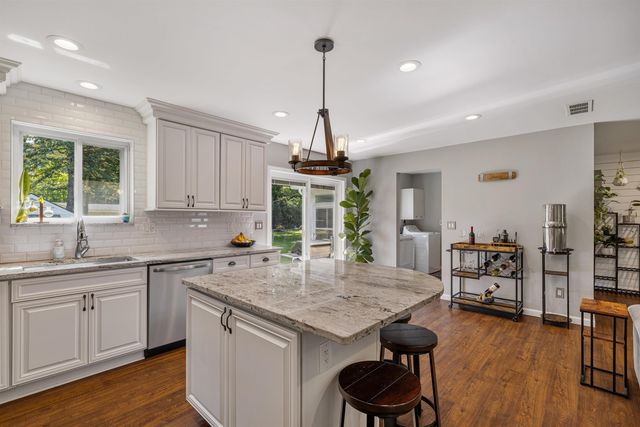38350 Long Street, Harrison Twp, MI 48045