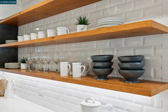 2065 Stewart Ave, Walnut Creek, CA 94596