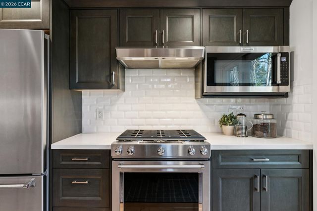 2065 Stewart Ave, Walnut Creek, CA 94596