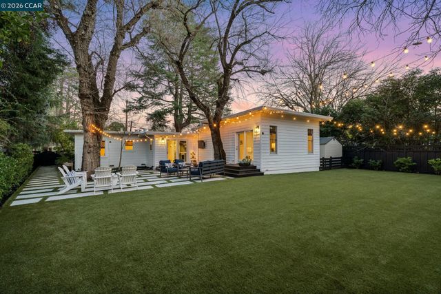 2065 Stewart Ave, Walnut Creek, CA 94596