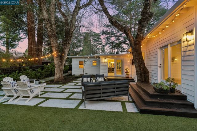 2065 Stewart Ave, Walnut Creek, CA 94596