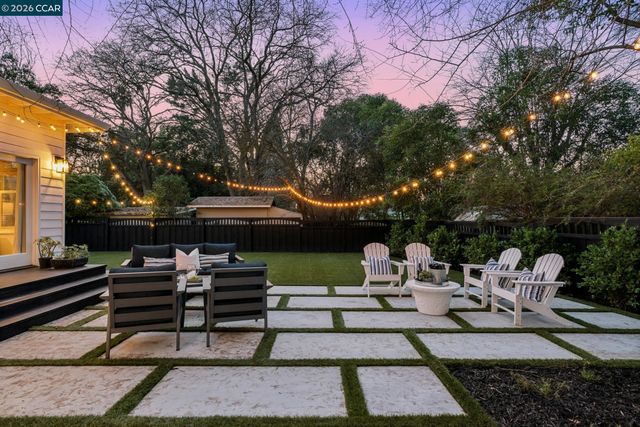 2065 Stewart Ave, Walnut Creek, CA 94596