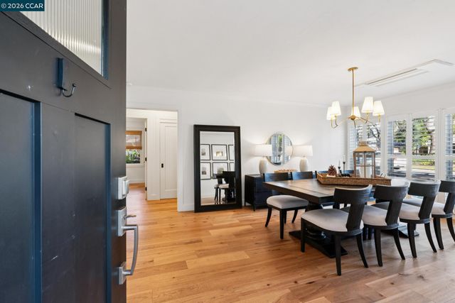 2065 Stewart Ave, Walnut Creek, CA 94596