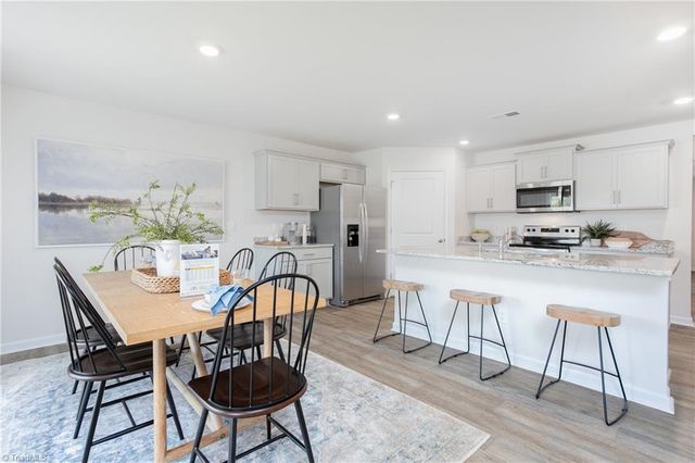 3762 Quail Haven Drive, Winston-salem, NC 27107