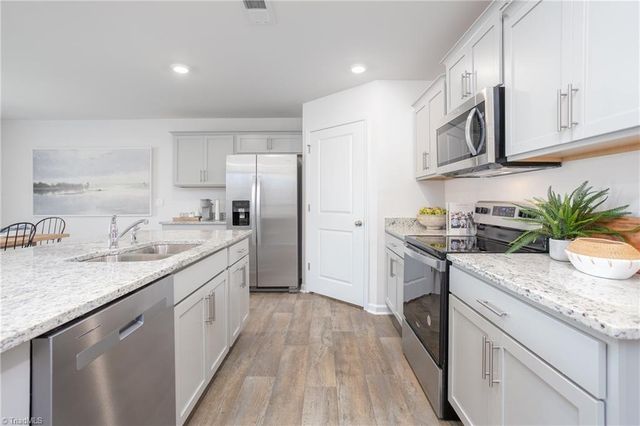 3762 Quail Haven Drive, Winston-salem, NC 27107