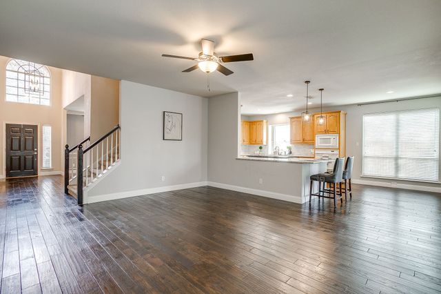 6112 Fannin Drive, Arlington, TX 76001