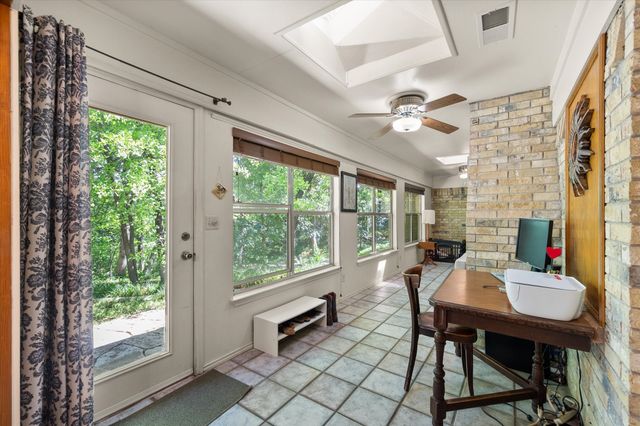 2213 Shadywood Court, Arlington, TX 76012