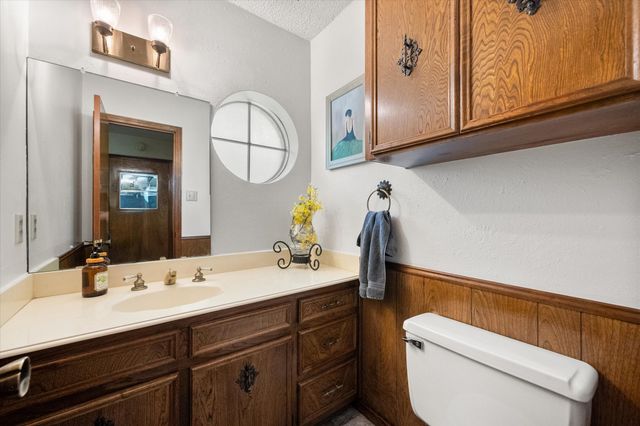 2213 Shadywood Court, Arlington, TX 76012