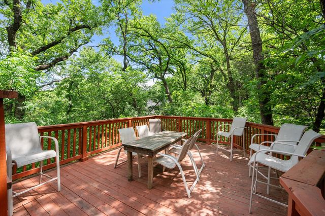 2213 Shadywood Court, Arlington, TX 76012