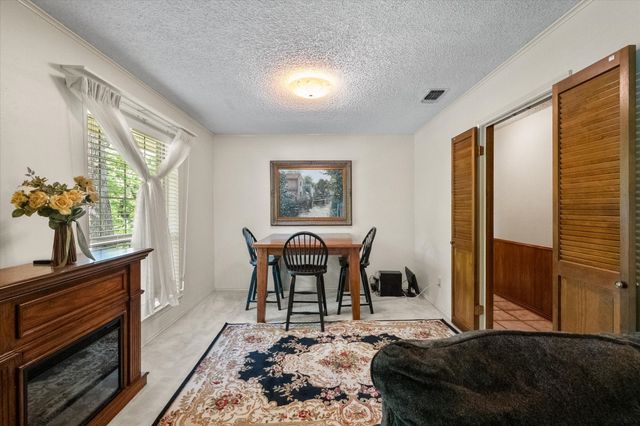 2213 Shadywood Court, Arlington, TX 76012