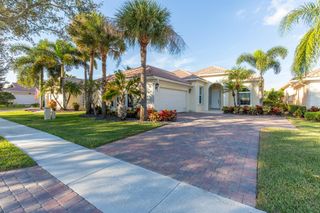 8217 Xanthus Lane, Wellington, FL 33414