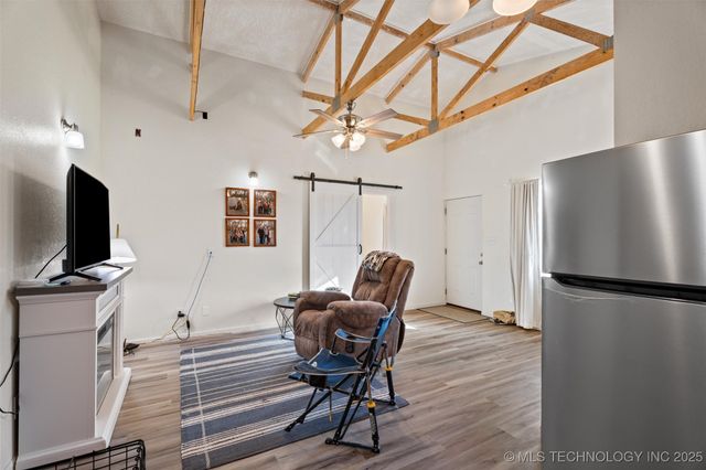 128 2137 Road, Bartlesville, OK 74003