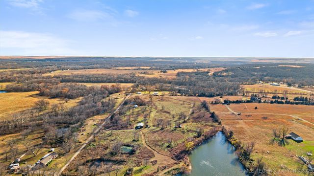 128 2137 Road, Bartlesville, OK 74003