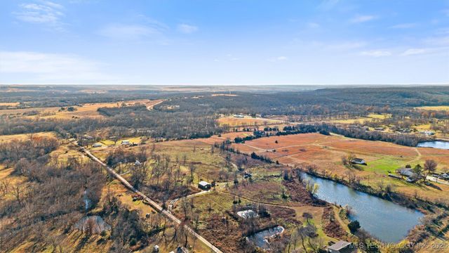 128 2137 Road, Bartlesville, OK 74003