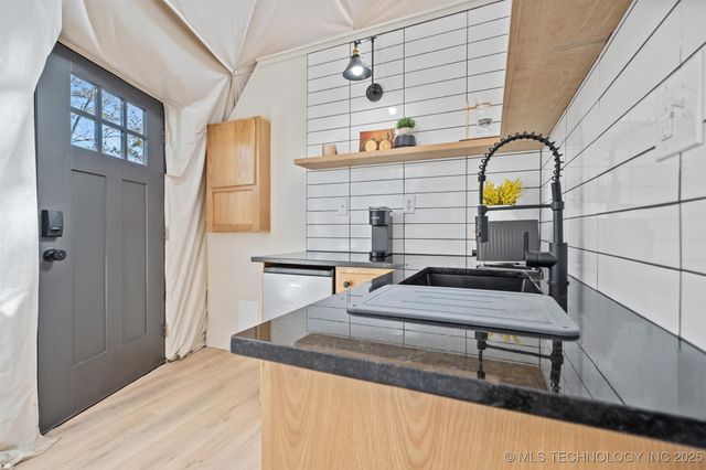 128 2137 Road, Bartlesville, OK 74003