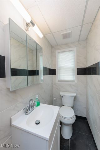 2207 Campus Road, Beachwood, OH 44122